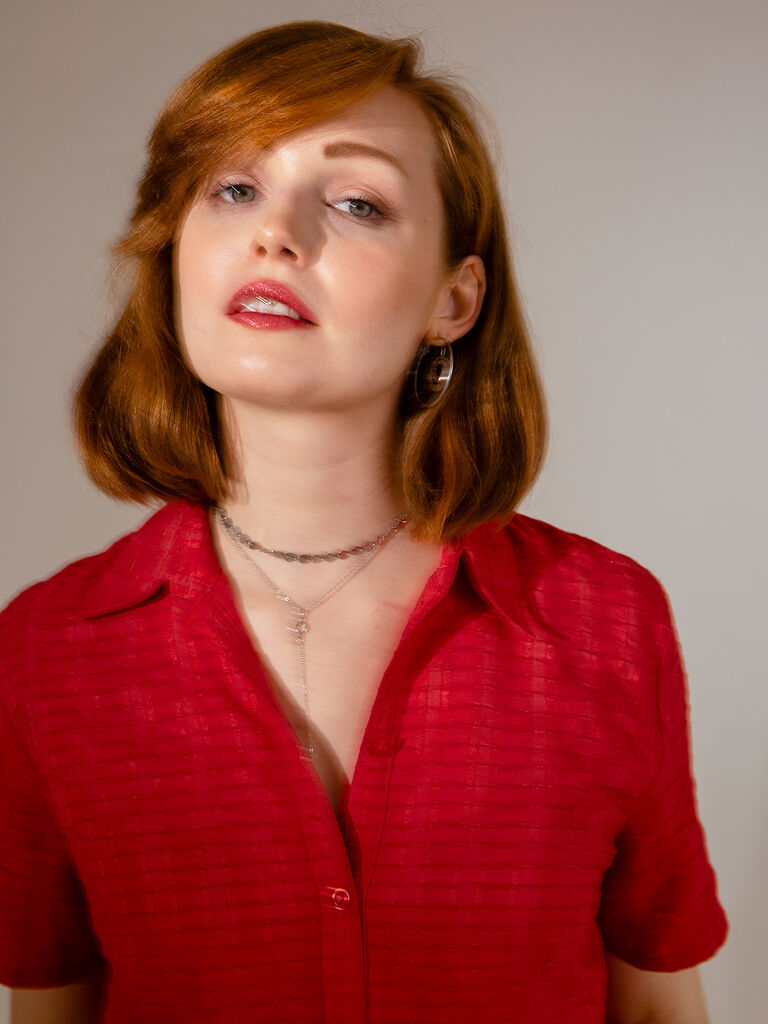 Modefotografering i fotostudio i Linköping, kläder från Stadsmissionen Second Hand, av Fotograf Engström - fotograf i Linköping