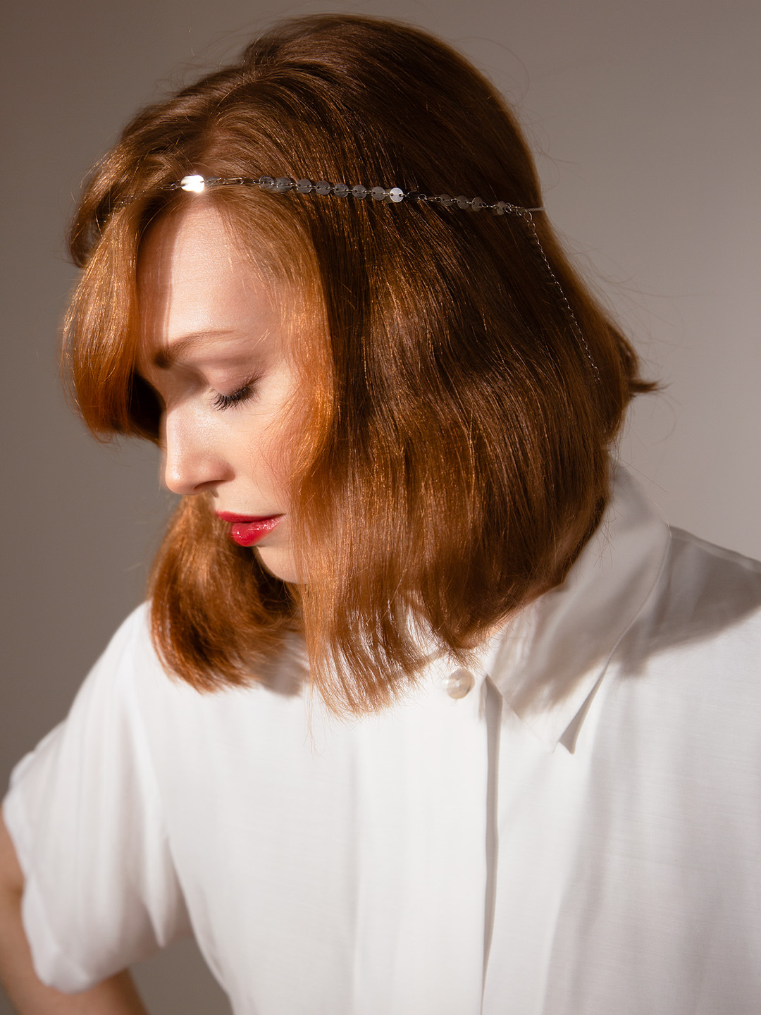 Modefotografering i fotostudio i Linköping, kläder från Stadsmissionen Second Hand, av Fotograf Engström - fotograf i Linköping