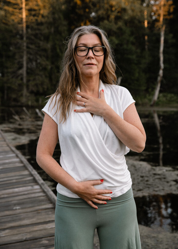 Personal brand-fotografering med Jenny på Holistisk Hälsa av Fotograf Engström i Linköping