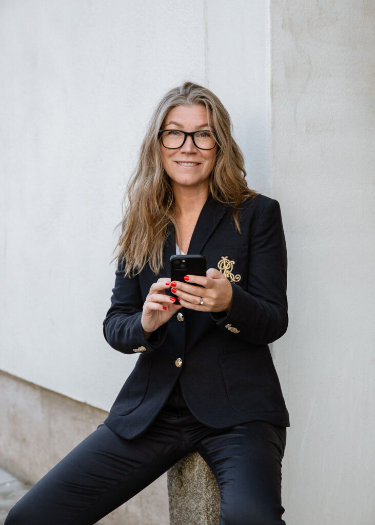 Personal brand-fotografering med Jenny på Holistisk Hälsa av Fotograf Engström i Linköping